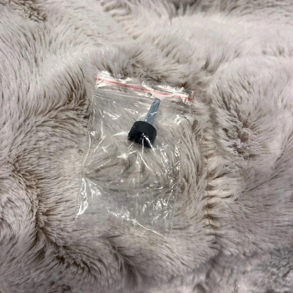 Seychelles Sweet as Honey Glitter Strap Sandals. - Picture 5 of 9